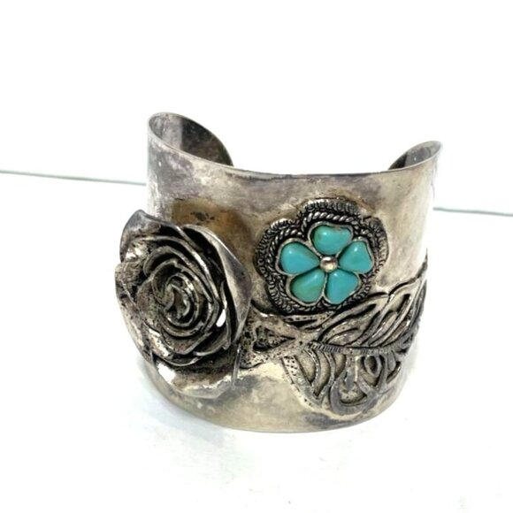 Artist Crafted Unique Silver Cuff Raised Flower Turquoise Flower 63g - Picture 1 of 10